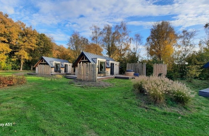 Wellness lodge met sauna bij vakantiepark de bosrand oudemirdum friesland